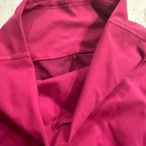Lululemon Wunder Train high rise short 8’’: Size 8 Color: Fuchsia
